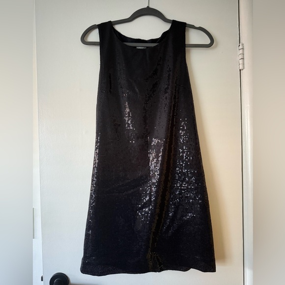 H&M Dresses & Skirts - H&M Sequined Midnight Blue/Black Mini Dress